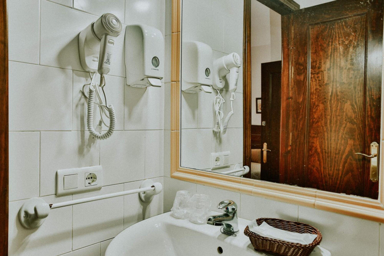Bathroom 4, Casa Rural Arenas de El Rocio, Huelva