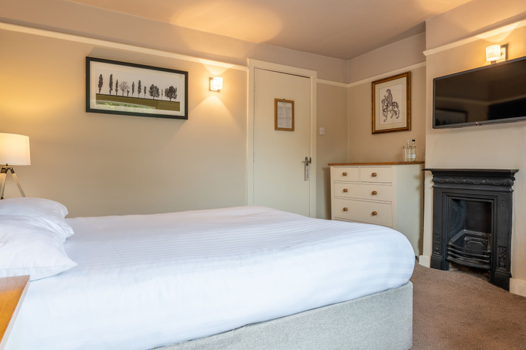 Bedroom 2, The Millers Arms, Kent