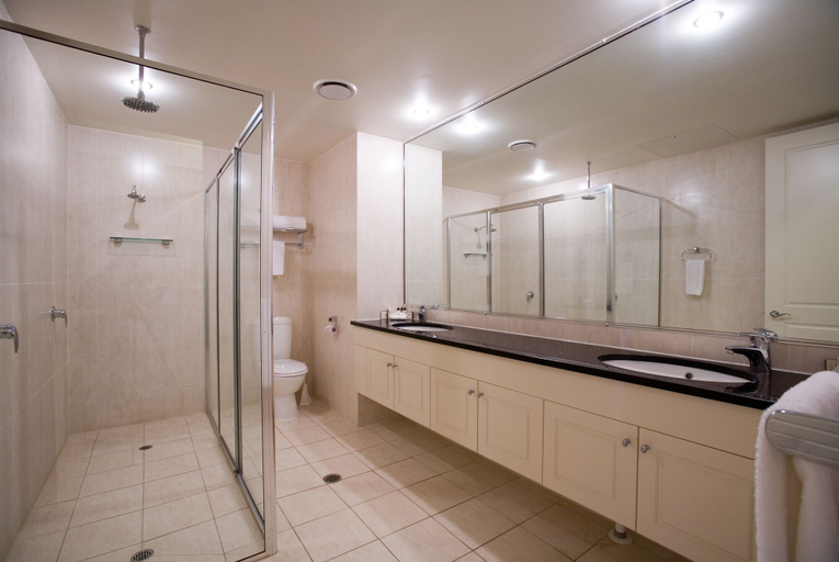 Bathroom 3, Redearth Hotel, Mount Isa