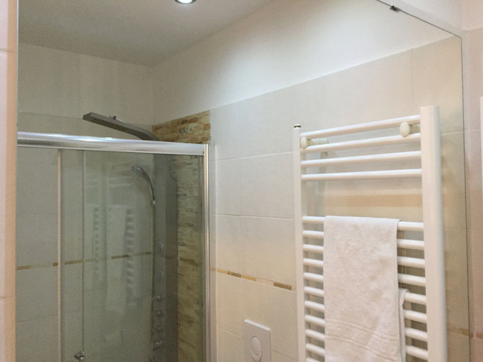 Bathroom 4, Hotel Viking, Rimini