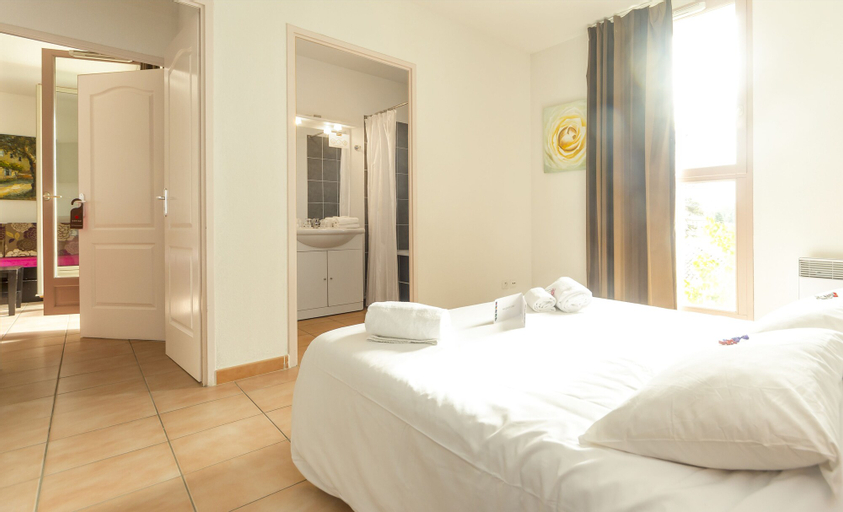 Bedroom 4, Cerise Carcassonne Sud, Aude