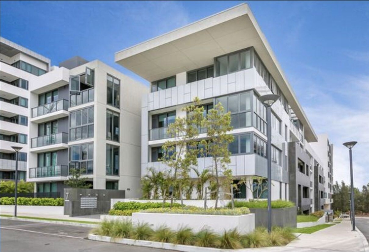 Exterior & Views, The Elegant Designer Home, Auburn