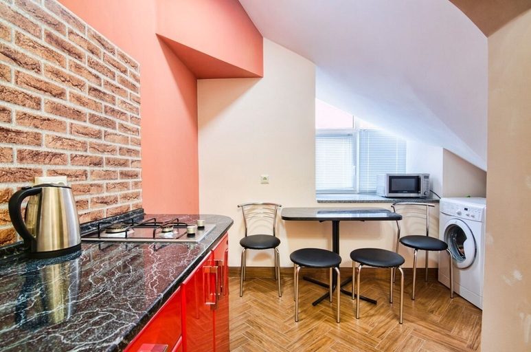 Others 4, Apartment Kostushka 5, L'vivs'ka