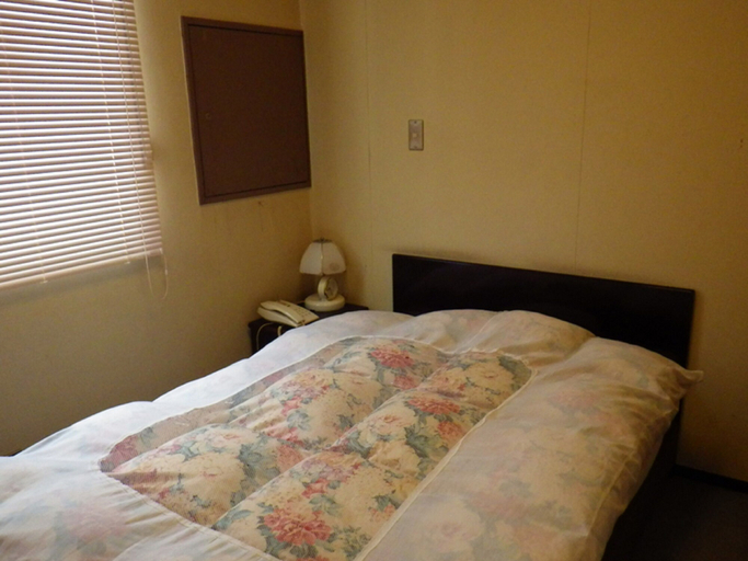 Bedroom 2, Okubo Ryokan, Komatsu