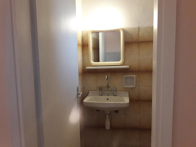 Bathroom 3, Katerina's Garden, Ionian Islands