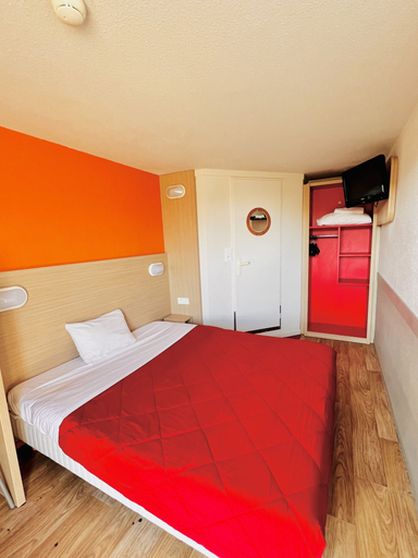 Bedroom 4, Hotel Première Classe Saint Quentin En Yvelines - Elancourt, Yvelines