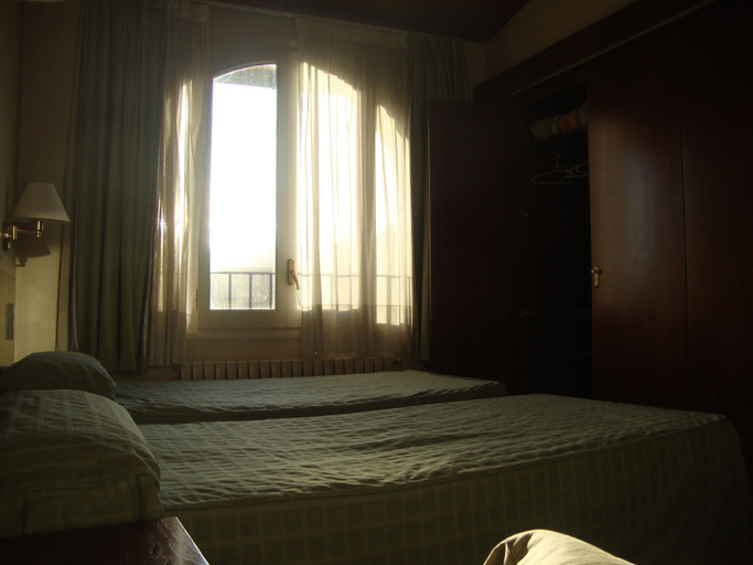 Bedroom 2, Hostal Victor, Lleida