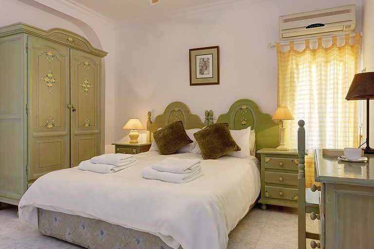 Bedroom 3, Los Arcos, Málaga