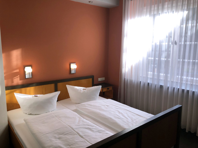 Bedroom 3, Haus des Volkes - Das Bauhaushotel, Saalfeld-Rudolstadt