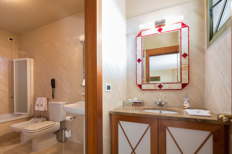 Bedroom 5, Hotel Villa Undulna - Terme della Versilia, Massa Carrara