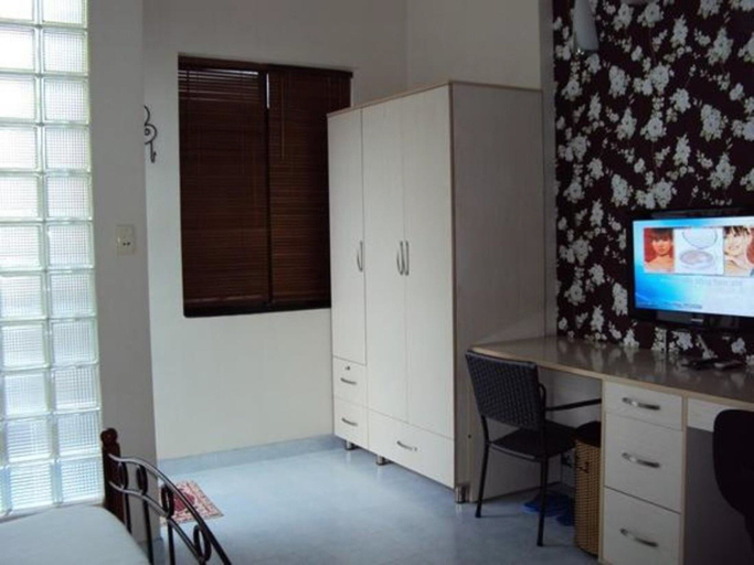 Bedroom 4, Huong Trinh Hotel, District 1