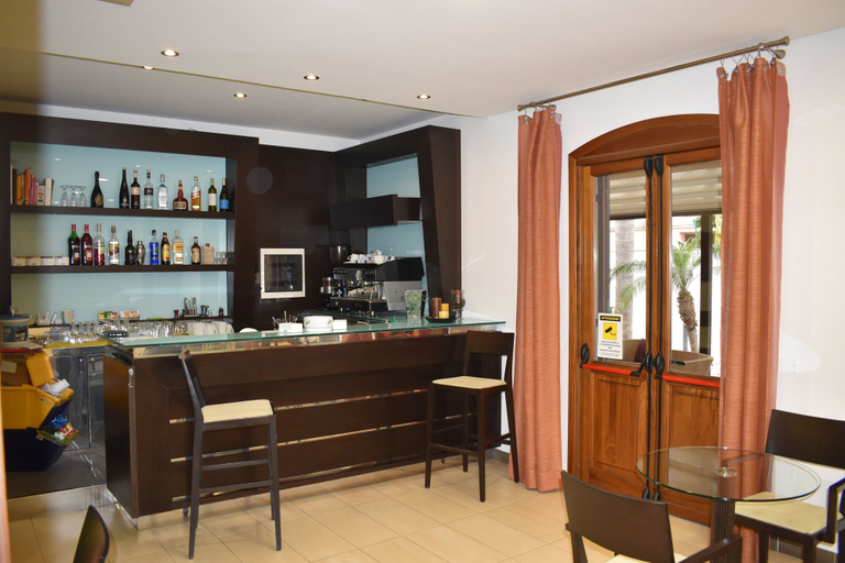 Food & Drinks 5, Il Portico, Trapani