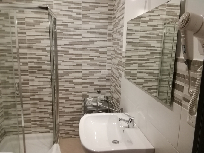 Bathroom 2, Matera Sassi Rooms 21A 21B, Matera