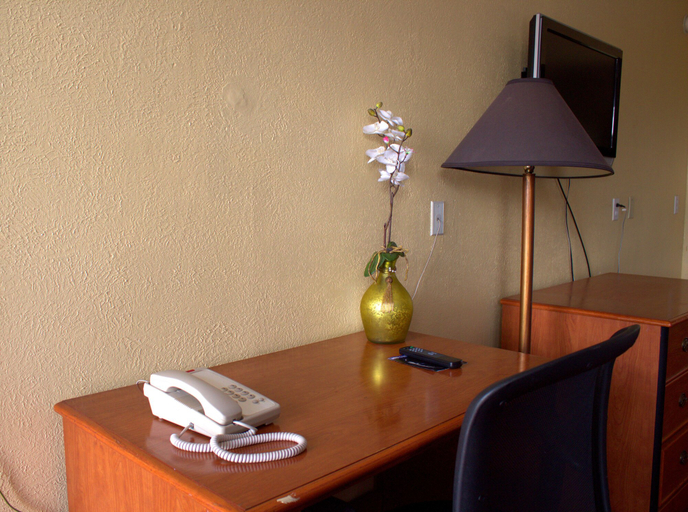 Others 4, Lambert Inn, Osceola