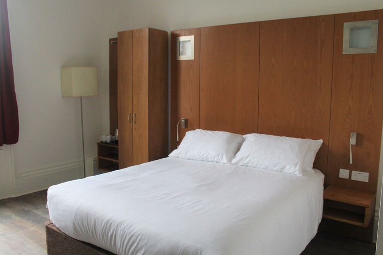 Bedroom 2, Park Hotel & Apartments, Kingston upon Hull
