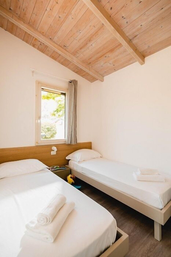 Bedroom 2, Natural Village Resort, Macerata