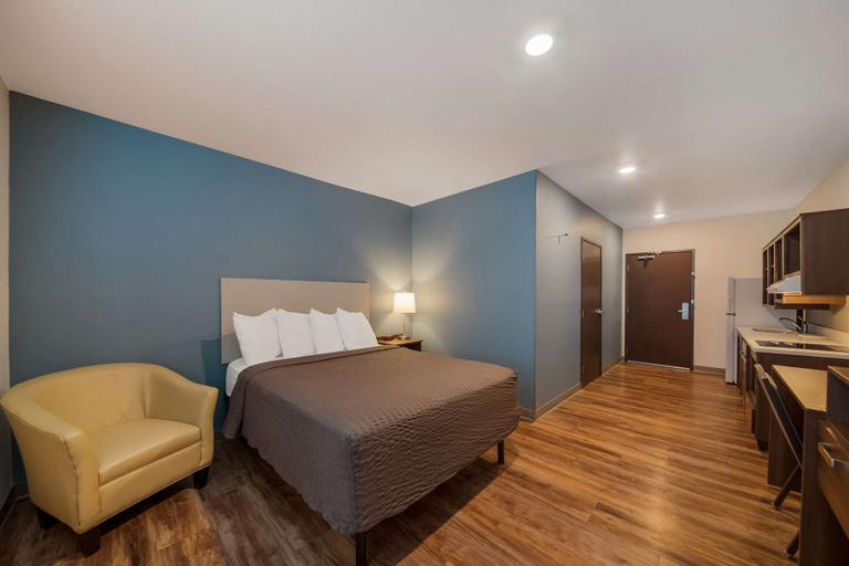 Bedroom 4, WoodSpring Suites Wesley Chapel-Tampa, Pasco