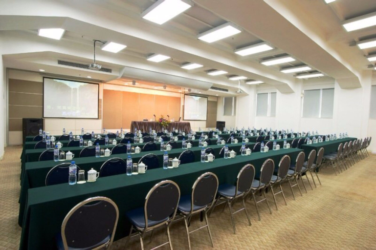 Business Facilities