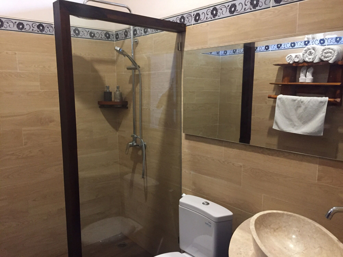 Bathroom 5, Saka Boutique Hotel, Klungkung
