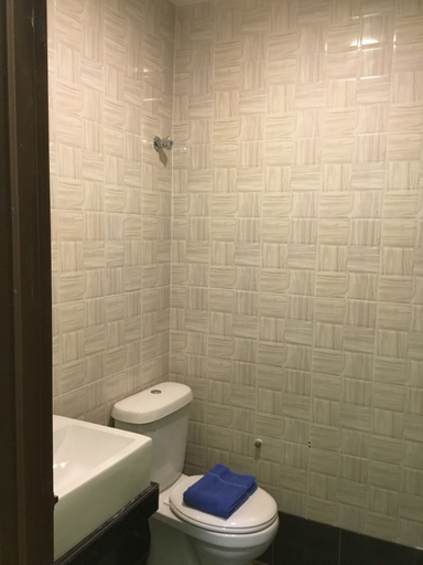 Bathroom 3, Victory Inn, Sepang