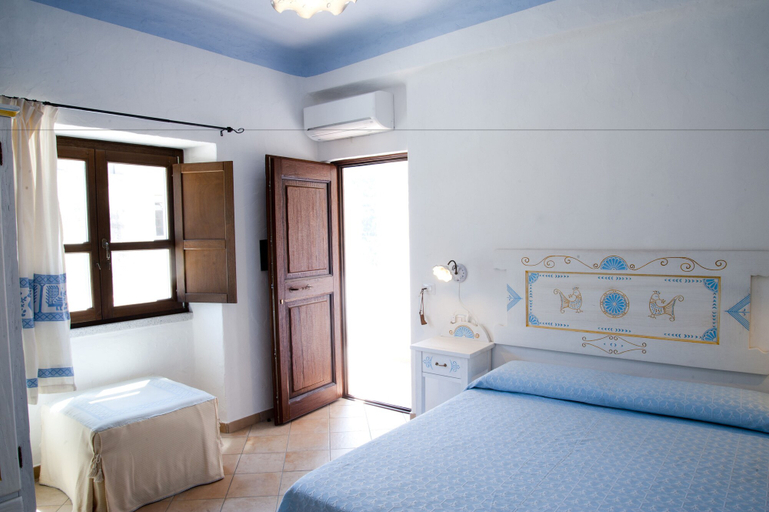Bedroom 3, Turismo Rurale Belvedere Pradonos, Nuoro