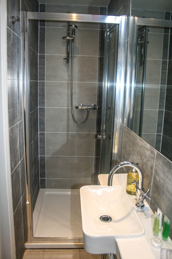 Bathroom 3, Bex Rooms, West Sussex
