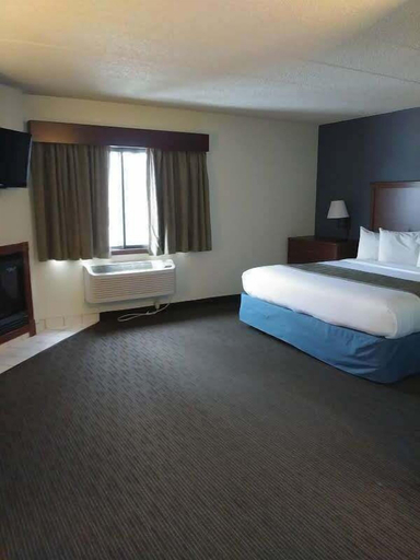 Bedroom 3, AmericInn by Wyndham Windsor Ft. Collins, Larimer
