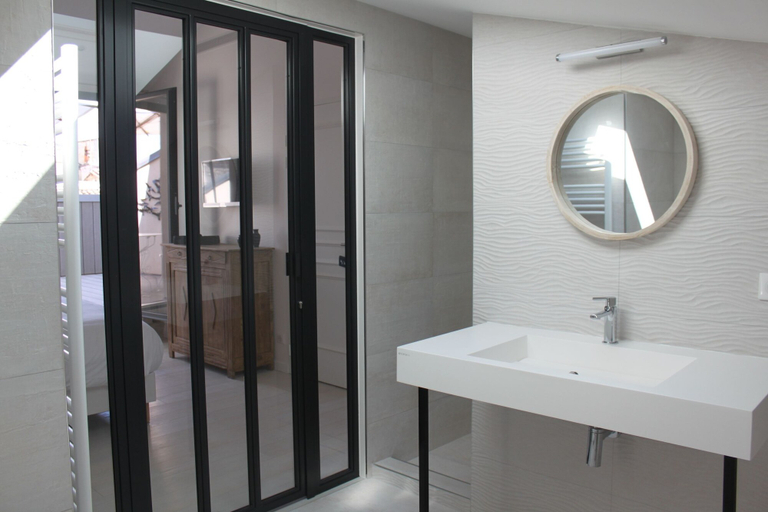 Bathroom 5, La Maison Odeia, Gironde