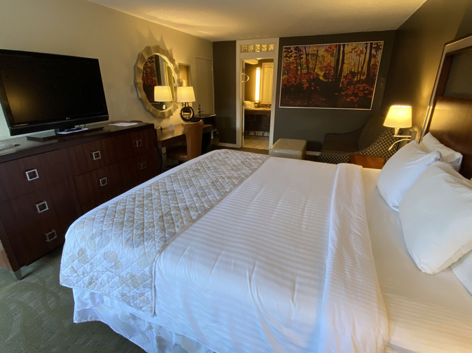 Bedroom 3, Cascades Inn, Monroe