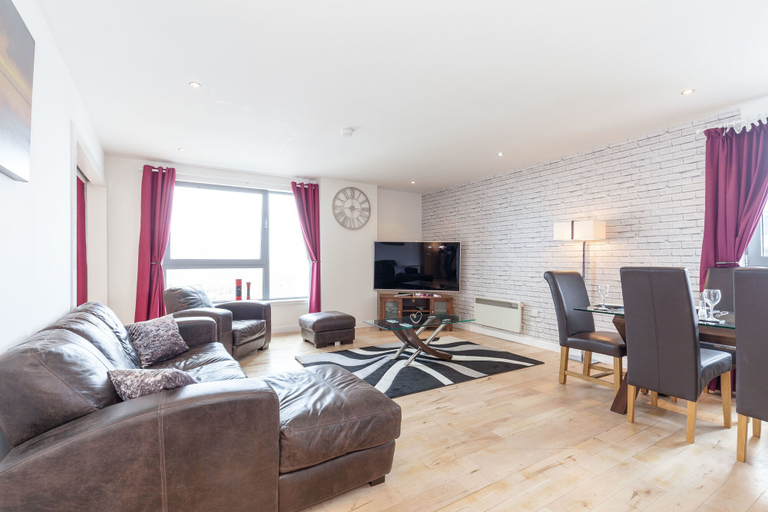 Others 4, Stylish Penthouse Suite, Edinburgh