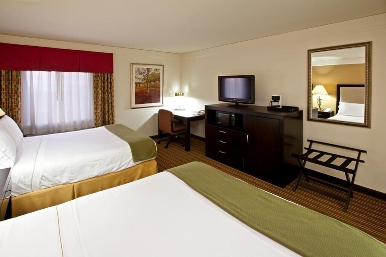 Bedroom 3, Baymont by Wyndham Litchfield, Montgomery