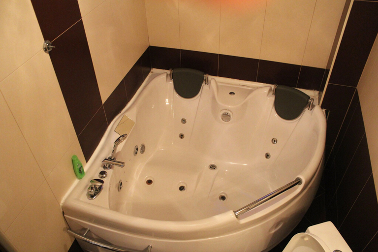 Bathroom 3, Hotel Adria, Priština