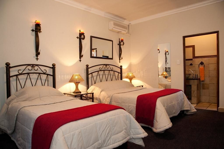 Bedroom 2, Rise and Shine Lodge, Mangaung