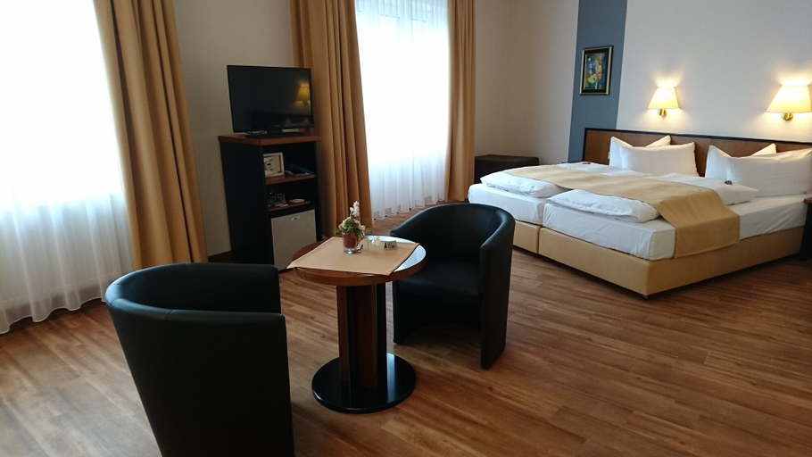 Bedroom 2, City Hotel Aschersleben, Salzlandkreis