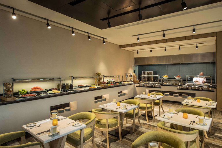 Food & Drinks 5, Hilton Garden Inn Al Khobar, Al Khobar