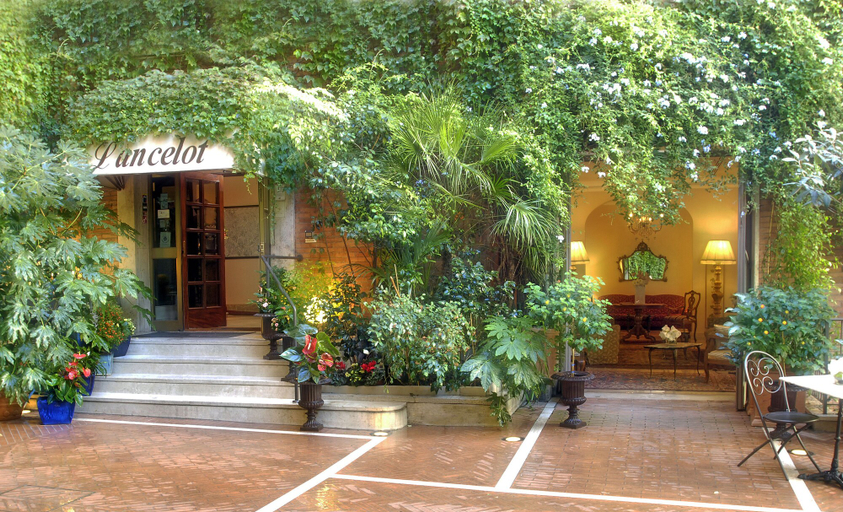 Exterior & Views 2, Hotel Lancelot, Rome