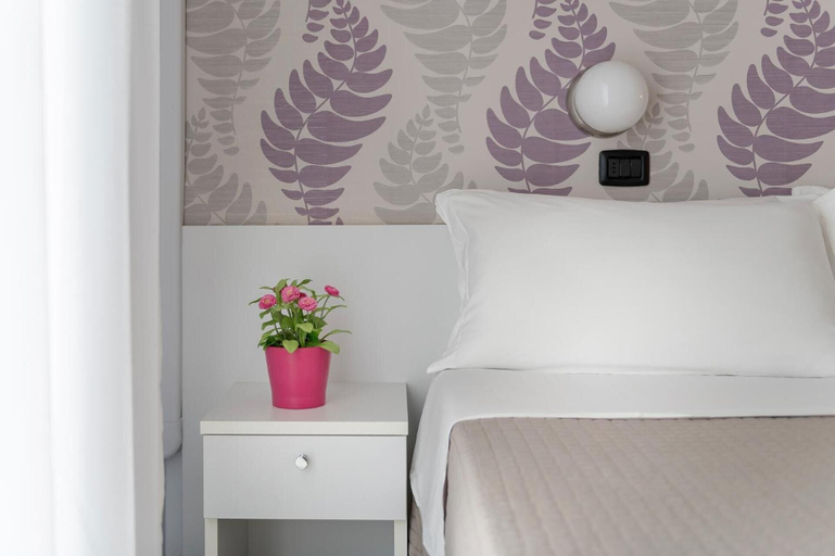 Bedroom 4, Hotel Ervill, Rimini