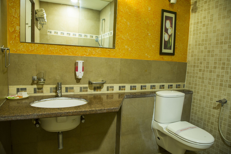 Bathroom 5, Hotel Mount Regency, Sirohi