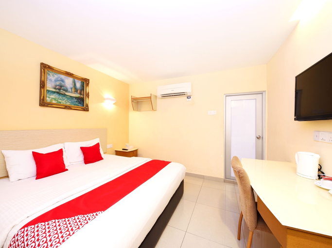 Bedroom 1, Super OYO 635 Seven Days Hotel, Raub