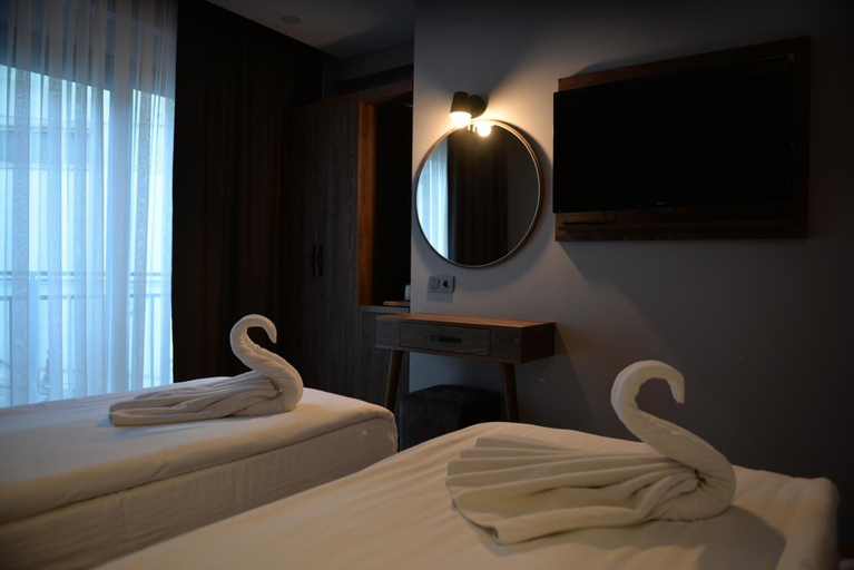 Bedroom 4, Basilissis Hotel, Fatih