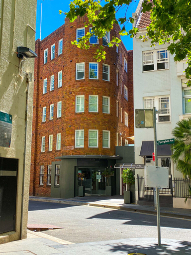 Exterior & Views 28