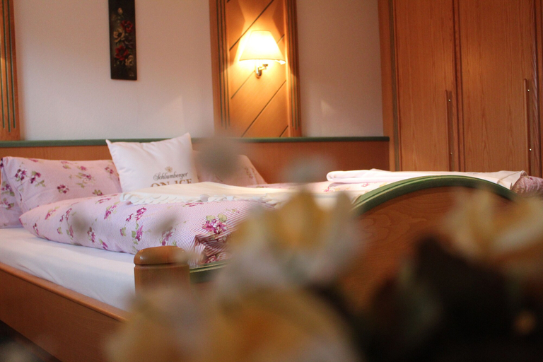 Bedroom 2, Gasthof Eiserne Hand, Kitzbühel