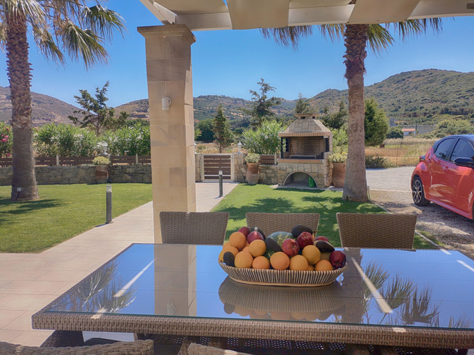 Others 5, Alexandros Villa, Crete