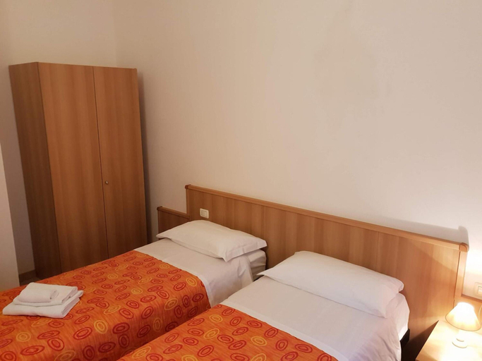 Bedroom 3, Casa-Albergo Tiroasegno, Chieti