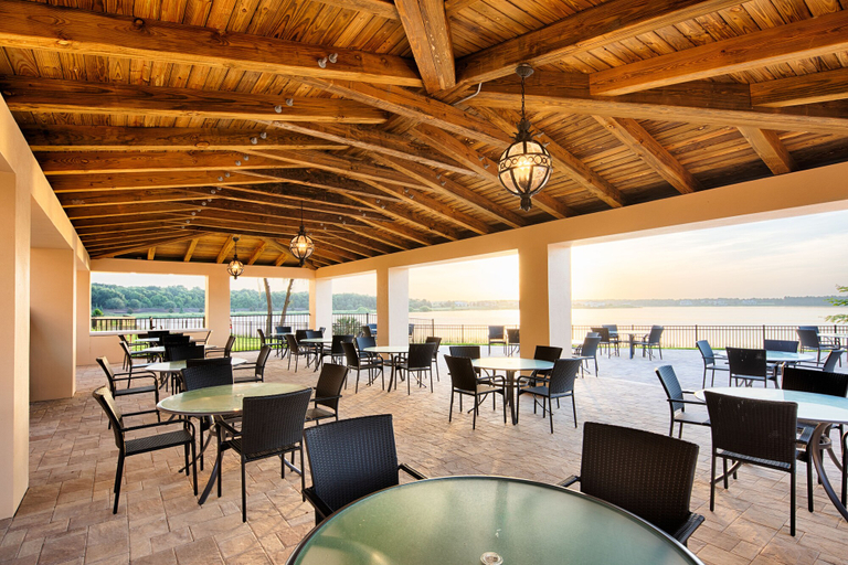 Food & Drinks 5, Siena at Bella Collina, Lake