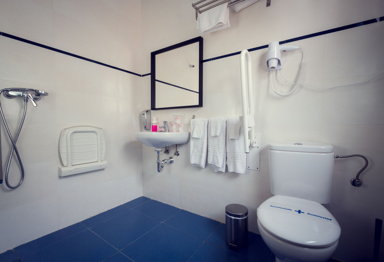 Bathroom 4, Pixel, Málaga