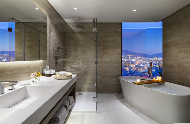 Bathroom 5, Grand Hotel Millennium Sofia, Stolichna