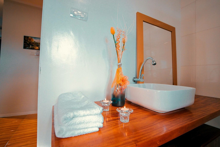 Bathroom 5, Kingswick Residences and Lodge, Dumaguete City