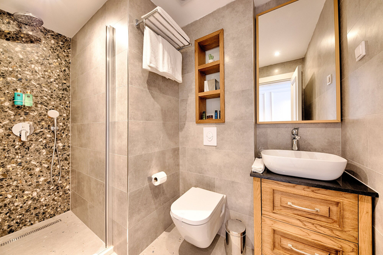 Bathroom 4, Kalamper Hotel & Spa