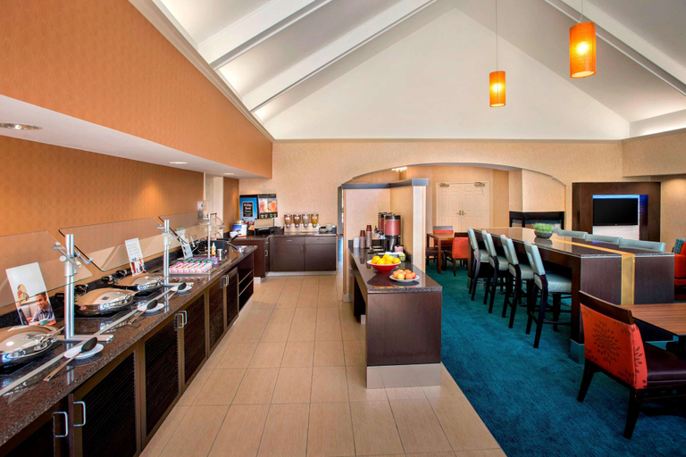 Food & Drinks 5, Sonesta ES Suites Allentown Bethlehem Airport, Lehigh
